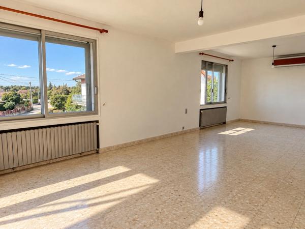PAVILLON INDIVIDUEL SUR SOUS-SOL COMPLET AVEC VERANDA