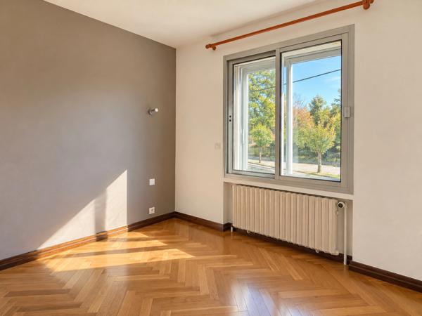 PAVILLON INDIVIDUEL SUR SOUS-SOL COMPLET AVEC VERANDA
