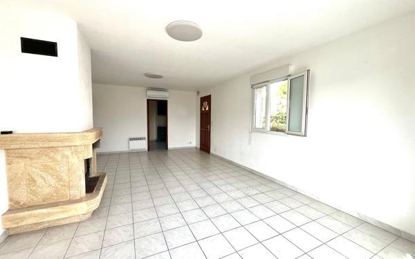 Maison à vendre    3 pièces •  Mèze