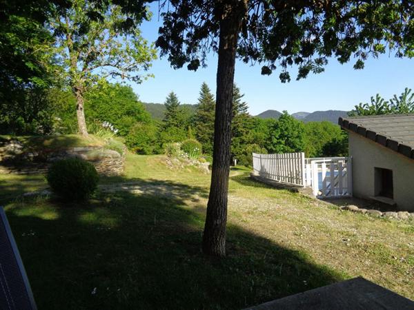 Le Pertuis(43), maison de 120 m2 habitables, 3 chambres, piscine sur 3.444 m2 de terrain