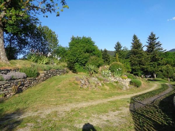 Le Pertuis(43), maison de 120 m2 habitables, 3 chambres, piscine sur 3.444 m2 de terrain