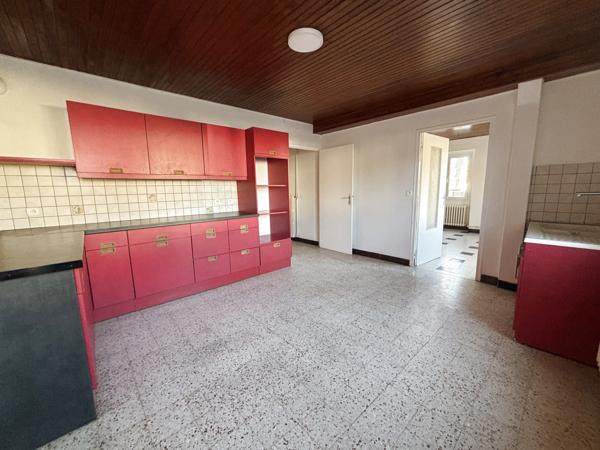 AXE CHATILLON-MONTBARD (21) Maison de village de 133m² sans gros travaux avec terrain et garage Coulmier-le-Sec (21400)