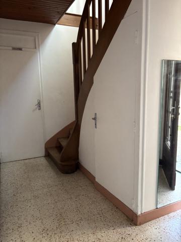 AXE CHATILLON-MONTBARD (21) Maison de village de 133m² sans gros travaux avec terrain et garage Coulmier-le-Sec (21400)