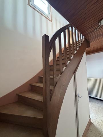 AXE CHATILLON-MONTBARD (21) Maison de village de 133m² sans gros travaux avec terrain et garage Coulmier-le-Sec (21400)