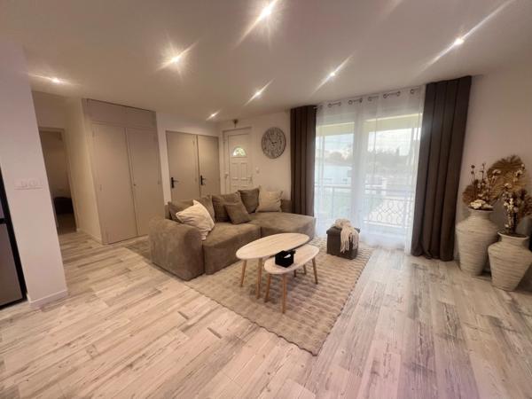 Maison entièrement rénovée Antoigné