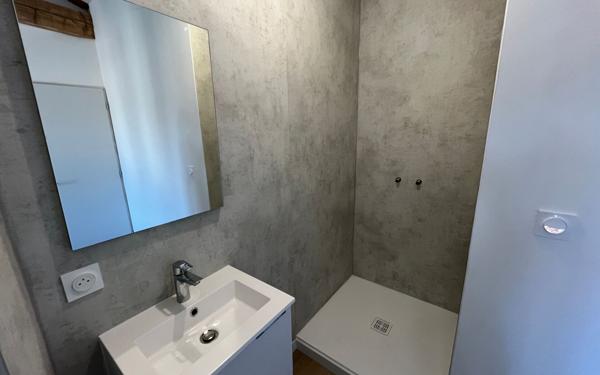 Appartement à louer    2 pièces •  Étaules