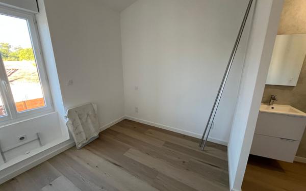 Appartement à louer    2 pièces •  Étaules