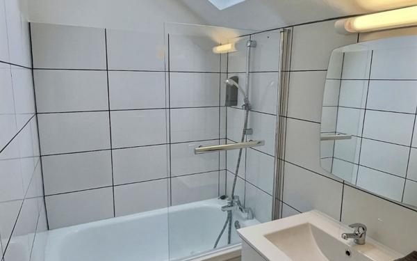 Appartement à vendre    2 pièces • 56 m2 Pau