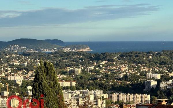 Maison à vendre    3 pièces •  Toulon