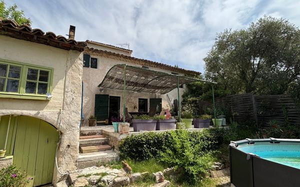 Maison à vendre    4 pièces • 70 m2 Roquevaire