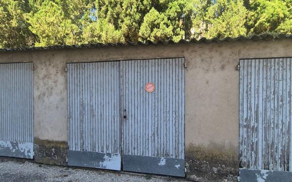 Stationnement à vendre