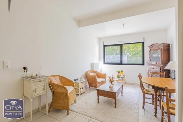 Appartement à vendre 2 pièces 42m² Tours (37000)