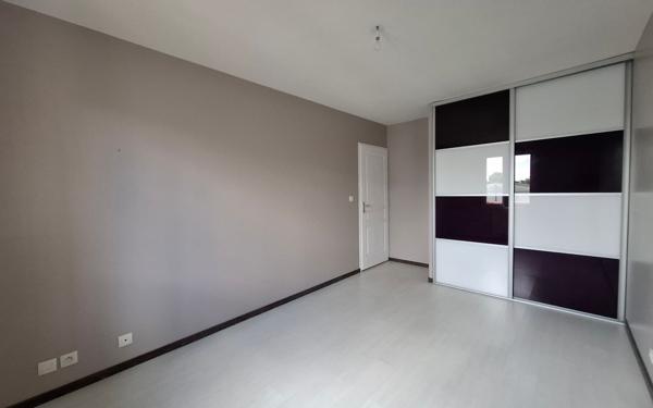Maison à vendre    5 pièces • 90,27 m2 Dieupentale