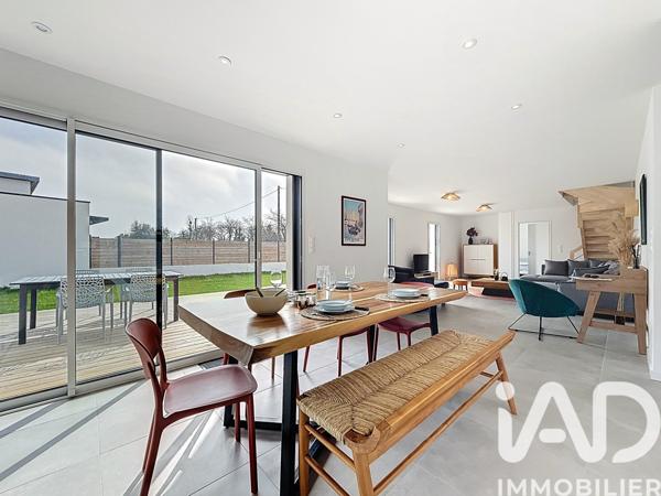 Maison à vendre 6 pièces 146 m² Fouesnant