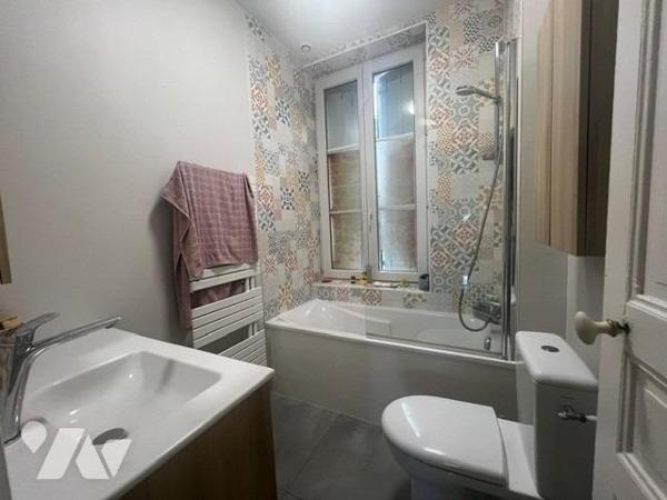 Maison bourgeoise 7 pièces 200 m² dépendances jardin