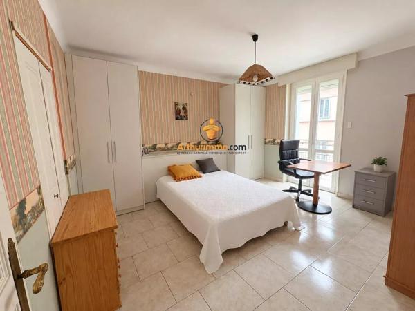 Vente                                                      Appartement
                        
                     4 pièces                      92 m2                     à Lourdes