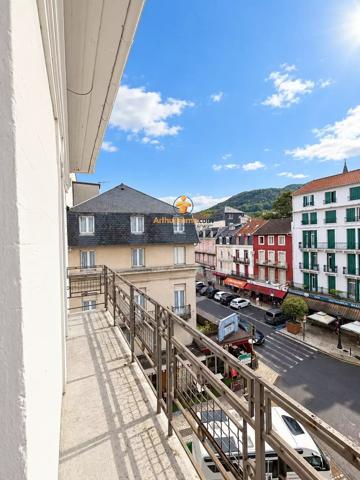Vente                                                      Appartement
                        
                     4 pièces                      92 m2                     à Lourdes