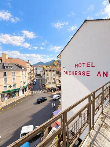 Vente                                                      Appartement
                        
                     4 pièces                      92 m2                     à Lourdes
