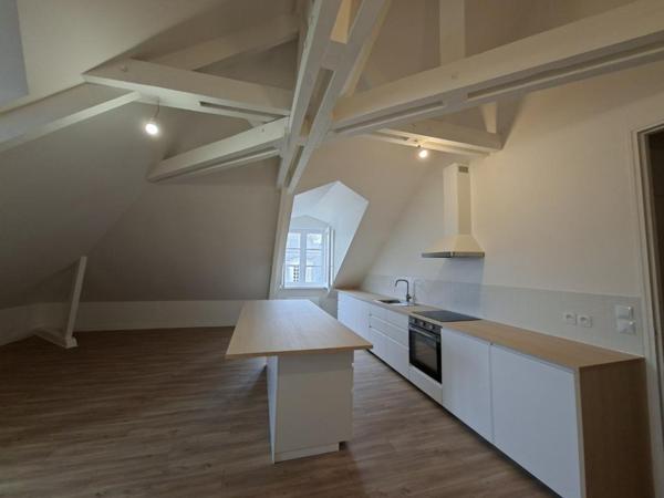 Appartement T3 à louer - 67 m² (réf : 576781)