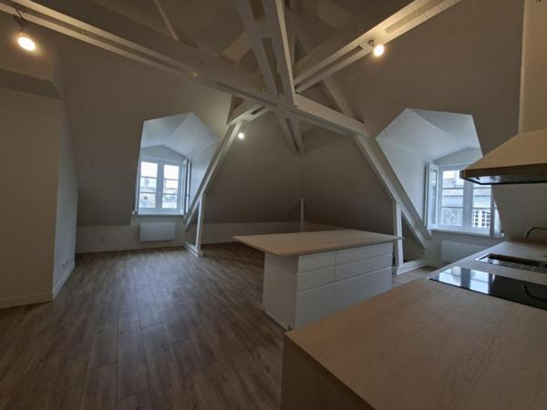 Appartement T3 à louer - 67 m² (réf : 576781)