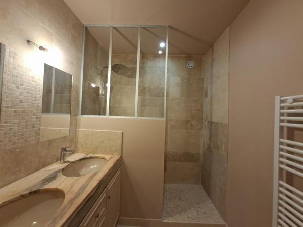 Appartement T3 à louer - 67 m² (réf : 576781)