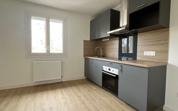 Maison à louer    3 pièces • 74 m2 Limoges