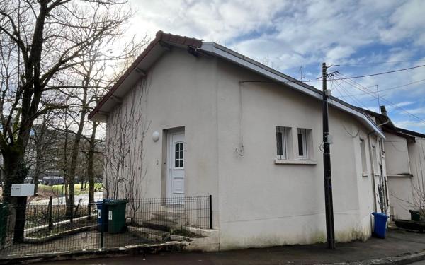 Maison à louer    3 pièces • 74 m2 Limoges