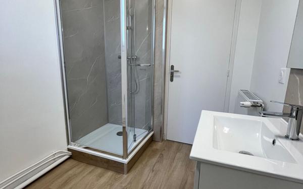 Maison à louer    3 pièces • 74 m2 Limoges