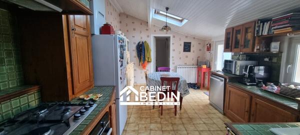 Vente Maison 7 pieces Ambares Et Lagrave 4 chambres