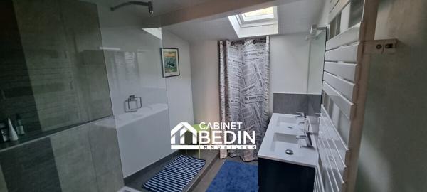 Vente Maison 7 pieces Ambares Et Lagrave 4 chambres