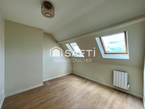 Maison 4 chambres rénovée - sous-sol - garage