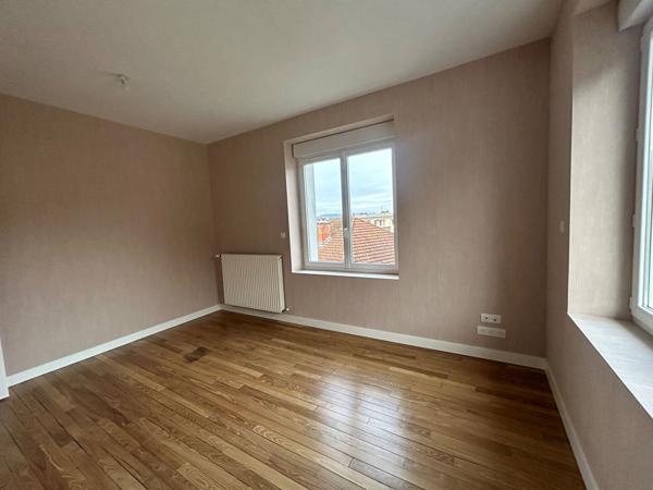 A vendre Appartement  3 pièces - 60 m2- quartier Bouquet