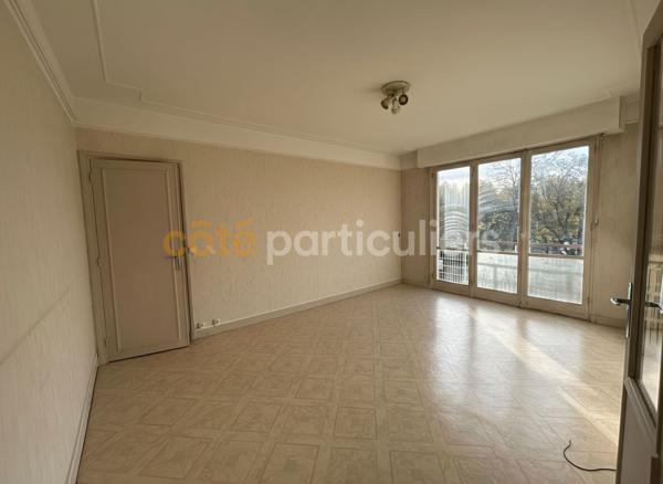 Vente Appartement63,95 m² - 3 Pièces - RIS ORANGIS (91130)