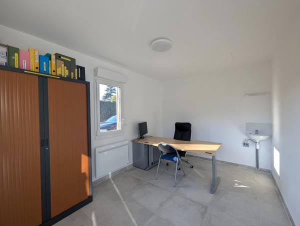 Domaine de 4950m2 avec deux maisons et dépendance MERIGNAC (33)