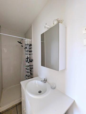 Domaine de 4950m2 avec deux maisons et dépendance MERIGNAC (33)