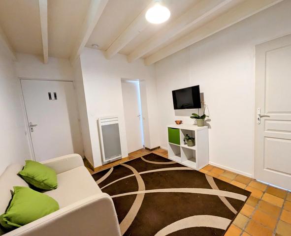 Domaine de 4950m2 avec deux maisons et dépendance MERIGNAC (33)