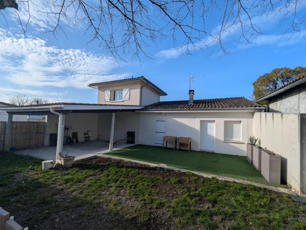 Domaine de 4950m2 avec deux maisons et dépendance MERIGNAC (33)