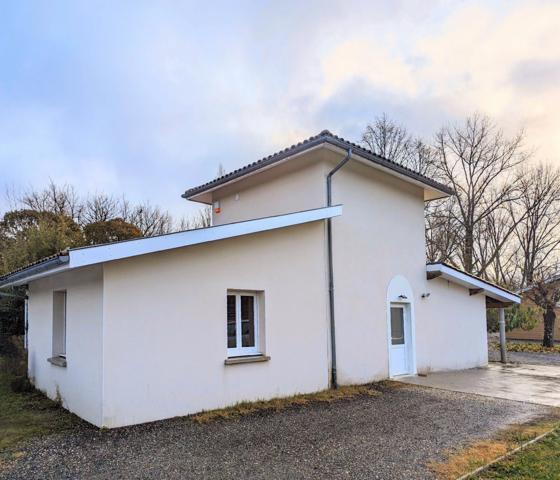 Domaine de 4950m2 avec deux maisons et dépendance MERIGNAC (33)