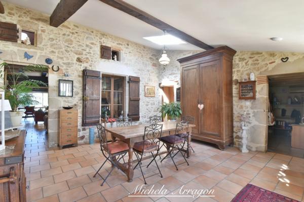 Domaine touristique / village vacances à vendre – 25 gîtes indépendants – restaurant – piscine – spa – 12 ha – Dordogne Lot – investissement hôtelier (47)