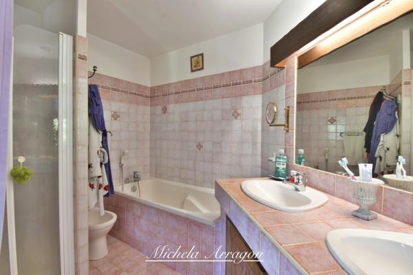 Domaine touristique / village vacances à vendre – 25 gîtes indépendants – restaurant – piscine – spa – 12 ha – Dordogne Lot – investissement hôtelier (47)