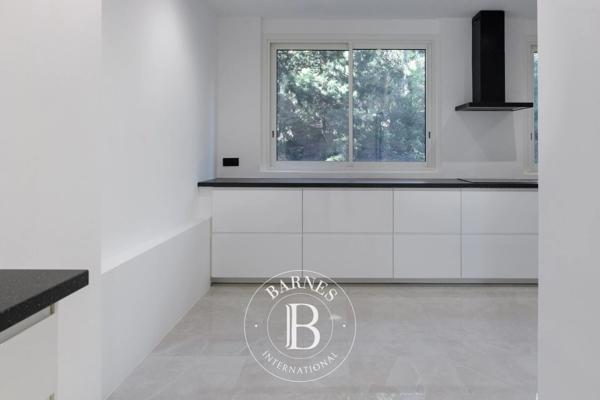 Marseille 8ème, Appartement 3 Chambres -  170 m² à vendre