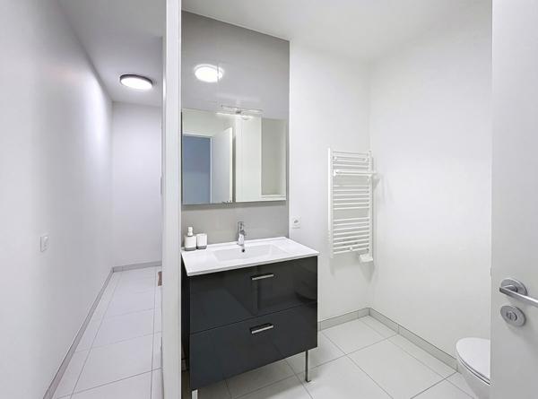 APAPRTEMENT A LOUER VIDE T4 96M² CHESSY
