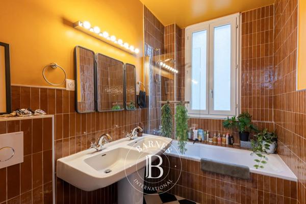 Paris 19ème, Appartement 3 Chambres -  159 m² à vendre