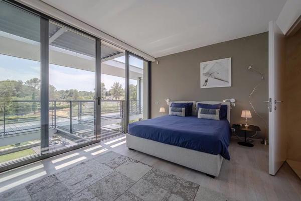 Villa contemporaine aux prestations haute gamme à vendre à Mougins
