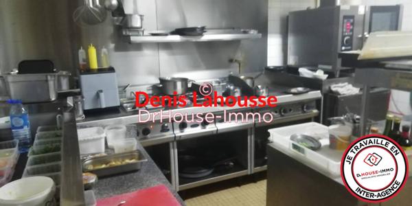 Commerce à vendre 7 pièces de 150 m²