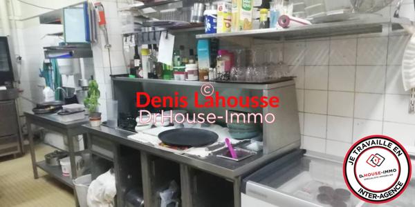Commerce à vendre 7 pièces de 150 m²