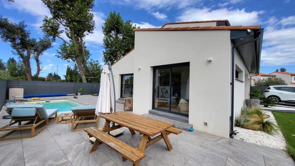 Belle villa neuve avec garage et piscine