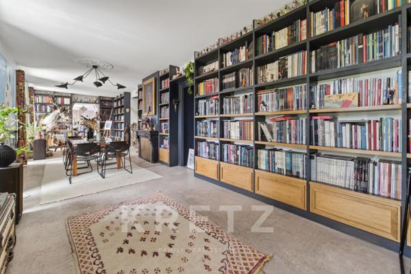 Un Château Réinventé dans un Esprit Loft Contemporain