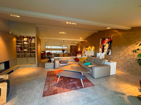 Appartement 5 pièces 220m² à vendre à Bourg-en-Bresse 01000