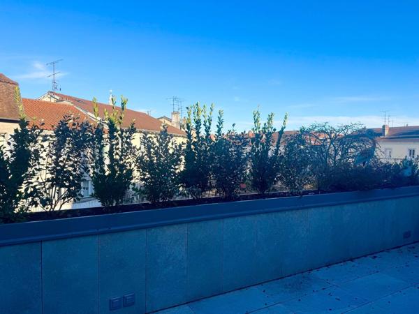 Appartement 5 pièces 220m² à vendre à Bourg-en-Bresse 01000